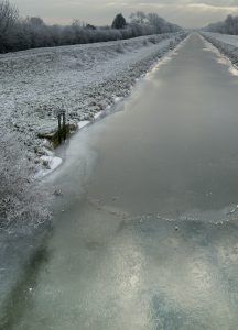 Frozen dyke in the winter